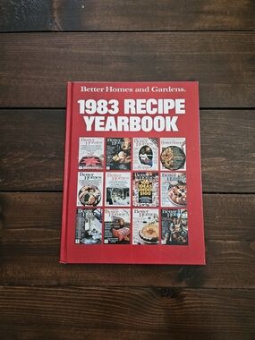 Vintage Better Homes and Gardens 1983 Recipe Yearbook Hardcover Cookbook